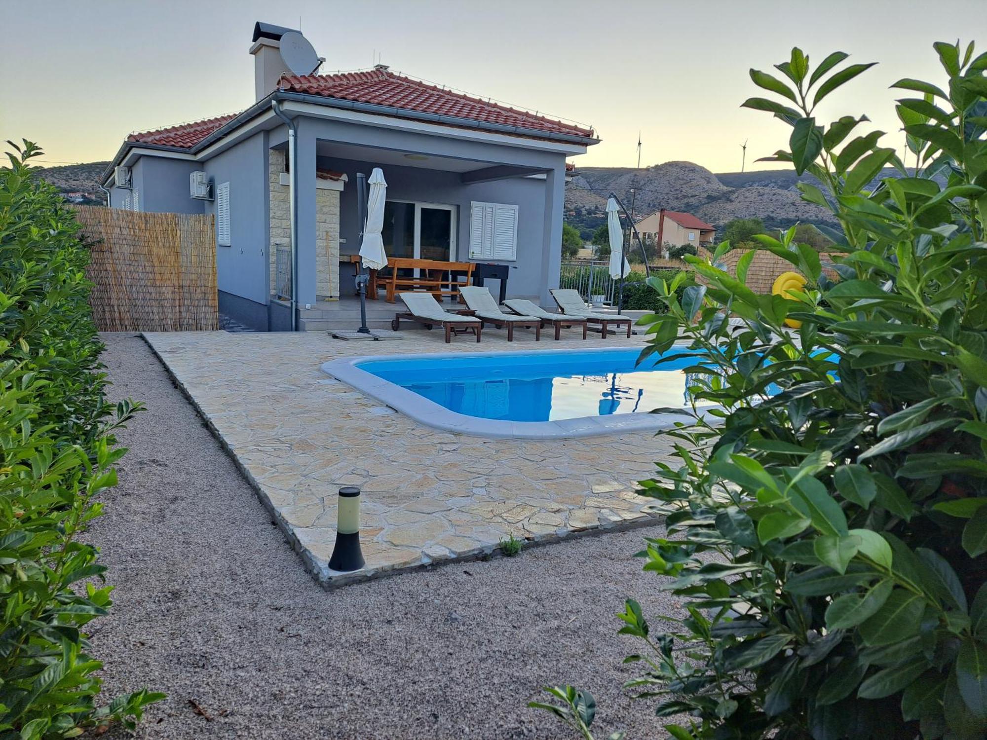Modern Guest House Rak With Beautiful Pool Šibenik Esterno foto