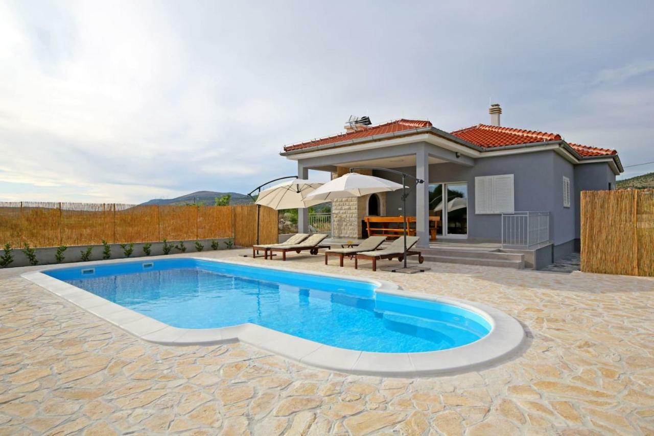 Modern Guest House Rak With Beautiful Pool Šibenik Esterno foto